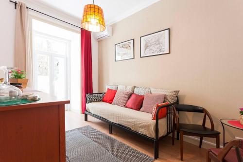 Private Garden Retreat in Historic Lisbon