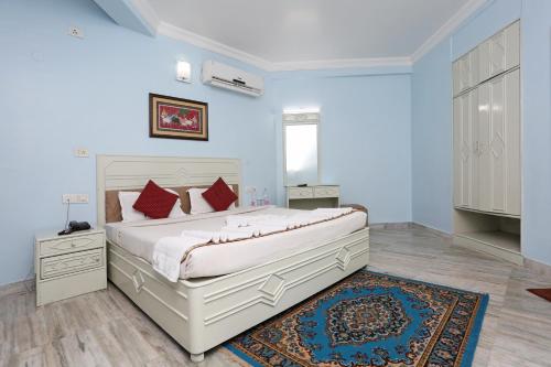 Cama o camas de una habitación en Hotel Niladri