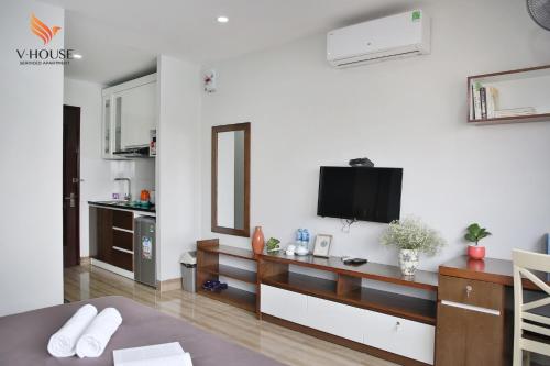 Televisyen dan/atau pusat hiburan di V House 6 Serviced Apartment