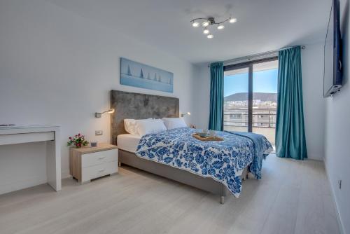 MODERN APARTMENTS LOS CRISTIANOS CENTER