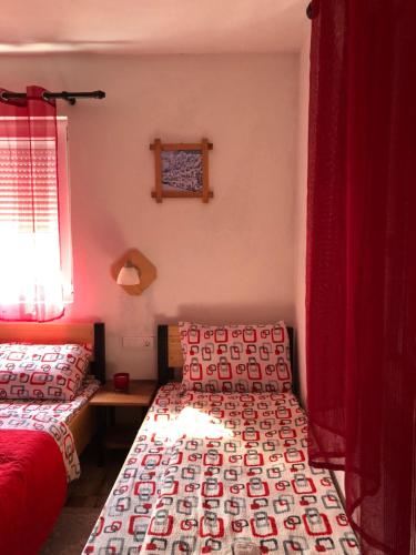 Katil atau katil-katil dalam bilik di Apartments Shine