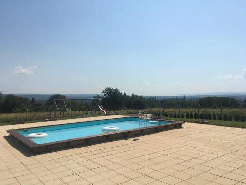Πισίνα στο ή κοντά στο Balatonview - villa Myriam