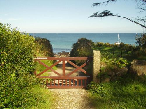 Afbeelding uit fotogalerij van Hotel Meudon in Falmouth