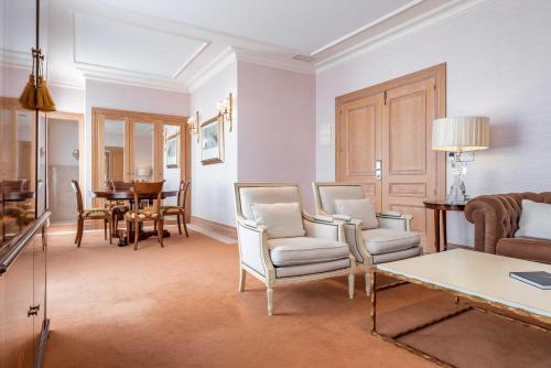 Гостиная зона в Eurostars Gran Hotel La Toja