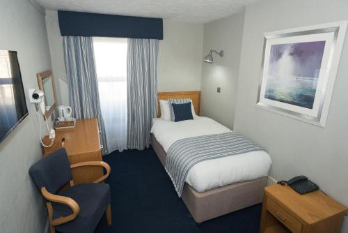 Foto da galeria de Falcon Hotel em Carmarthen