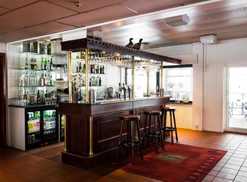 Lounge nebo bar v ubytování Sørreisa Hotell