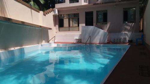 Bazén v ubytování Ayodya Suites Nyali nebo v jeho okolí