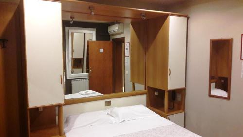 Cama o camas de una habitación en Hotel Saint Lorenz