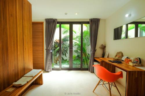 Μια τηλεόραση ή/και κέντρο ψυχαγωγίας στο NornDee Hotel