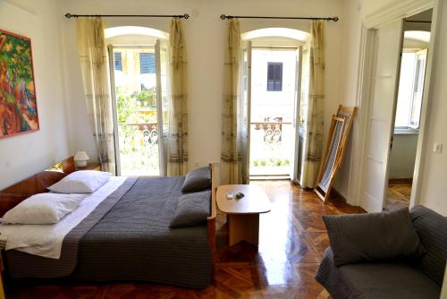 Heart of Volosko - Steps to the Sea - Private Parking Included