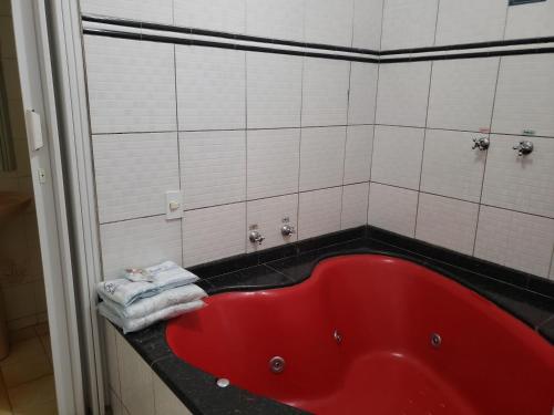 A bathroom at Motel Mont Blanc Gru