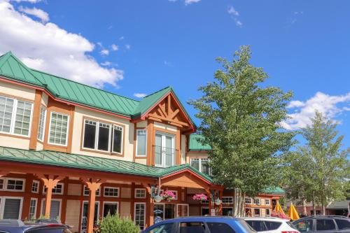 Main Street Condo with Fireplace – Photos 2