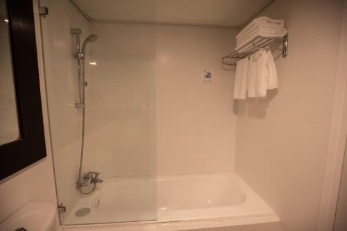 Koupelna v ubytování Sea view apartment suite