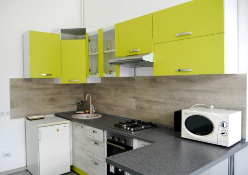 Una cocina o zona de cocina en Guest rooms