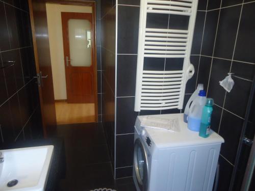 Bilik mandi di Alojamento Local Al 13882 Rendez Vous