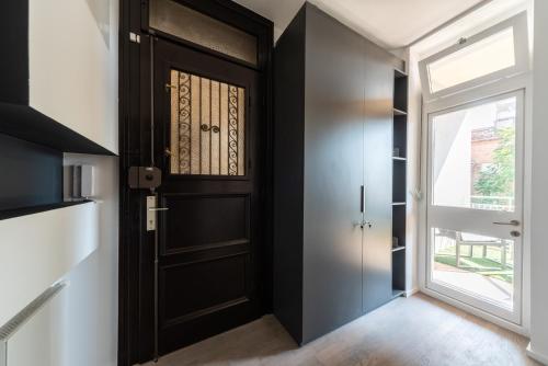 Flex SelfCheckIns Zagreb 288 & 289 - One Bedroom Apartments - Balcony - Keybox Entry