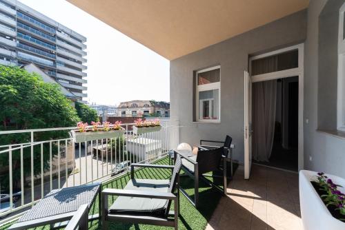 Flex SelfCheckIns Zagreb 288 & 289 - One Bedroom Apartments - Balcony - Keybox Entry