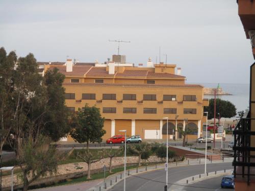 Apartamento recién reformado y climatizado en ubicación inmejorable.