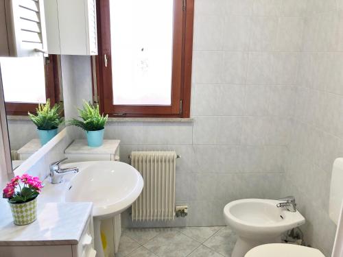 Ένα μπάνιο στο Residence Viale del Sole