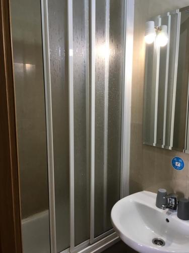 Hostal Retiro tesisinde bir banyo