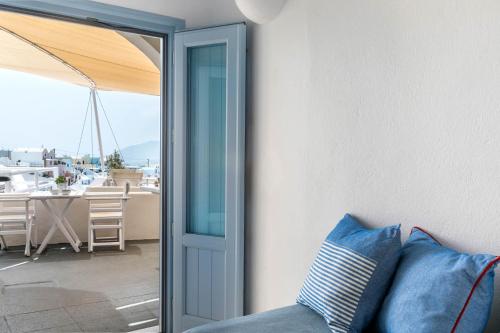 Un balcón o terraza de Blue Dolphins Apartments