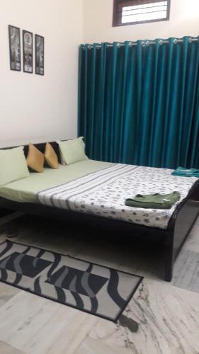Ένα ή περισσότερα κρεβάτια σε δωμάτιο στο Wow Rooms 4 You