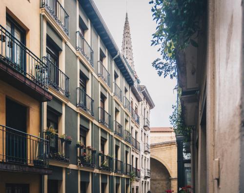 Old Town Madari by People Rentals