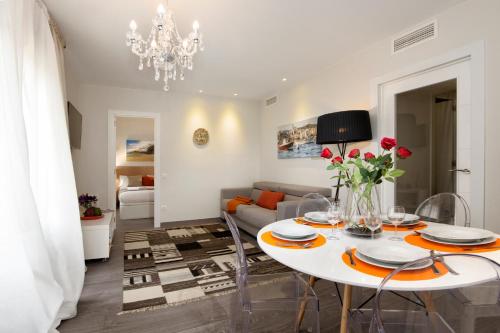 Eixample Building Apartments by Mercedes Heritage photo 64