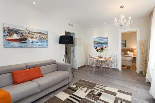 Eixample Building Apartments by Mercedes Heritage photo 65
