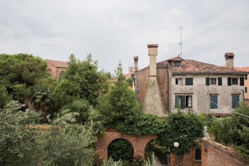 Venetian Mood: Secret Garden photo 6