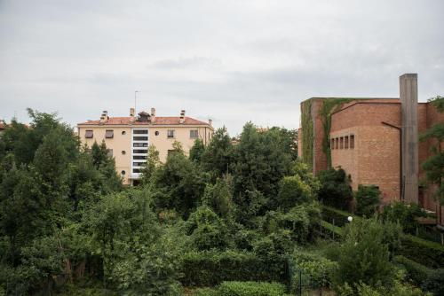 Venetian Mood: Secret Garden photo 22