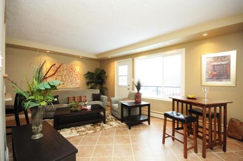 McKinnon Pointe #309 – Photos 2