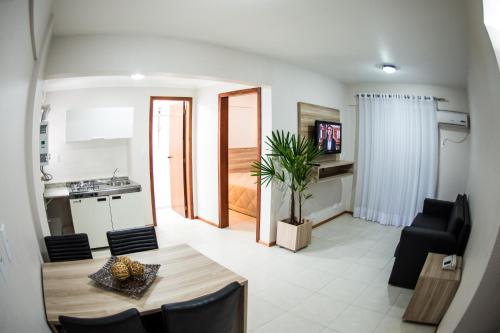 Η κουζίνα ή μικρή κουζίνα στο Aquarius Hotel Flat Residence