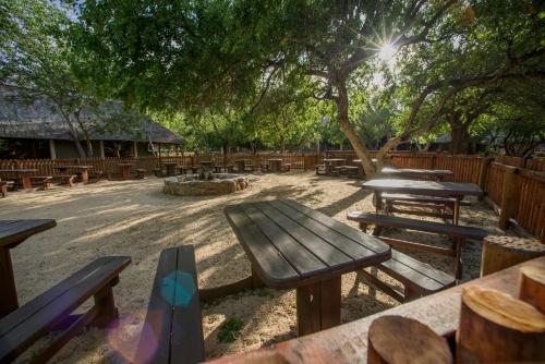 Εστιατόριο ή άλλο μέρος για φαγητό στο Boulders Safari Lodge