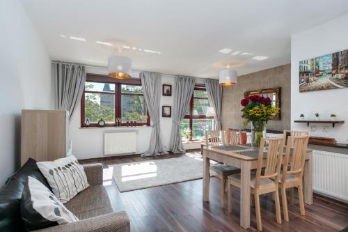 Elite Apartments by the River