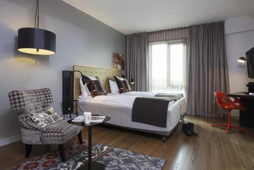 Postel nebo postele na pokoji v ubytování Gardenview Room
