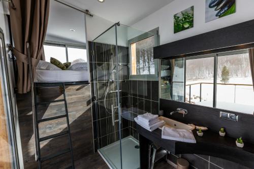 Koupelna v ubytování Aux 500 Diables Eco Lodge - Hotel