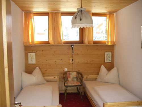 Postel nebo postele na pokoji v ubytování Haus Helga