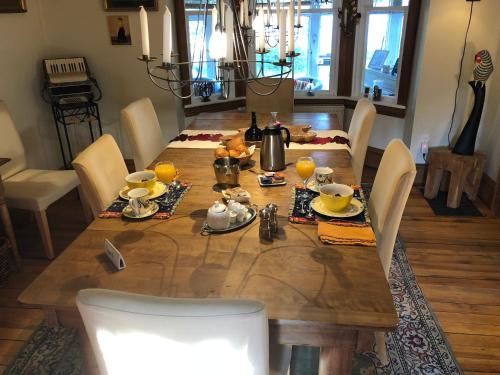 Еда / где поесть недалеко от мини-гостиницы