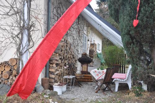 Κήπος έξω από το Bed and Breakfast Bavaria München