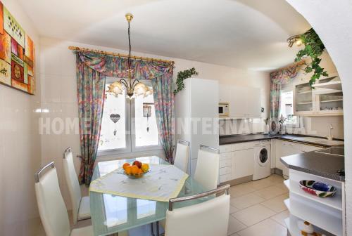 2009 Casa San Maurici con piscina by homeselectspain