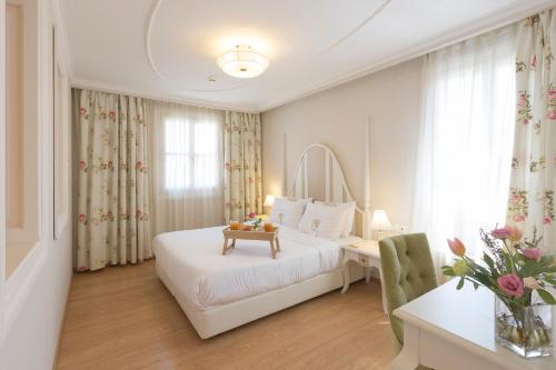 Gallery image of Gatto Perso Luxury Studio Apartments in Thessaloniki