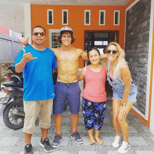 Гости Oseda Nias Surf House