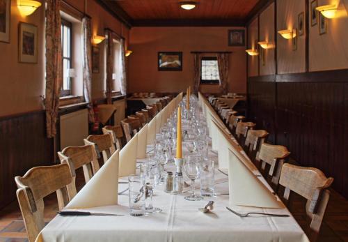 Restaurant ou autre lieu de restauration dans l'établissement Hotel Sieweburen