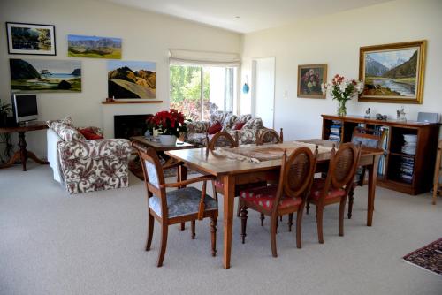 Gallery image of L'abri Bed and Breakfast in Akaroa
