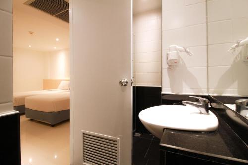 Koupelna v ubytování Ten Stars Hotel
