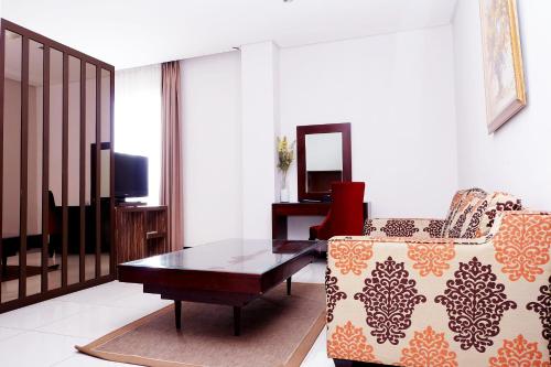 Posezení v ubytování Royal Hotel Bogor
