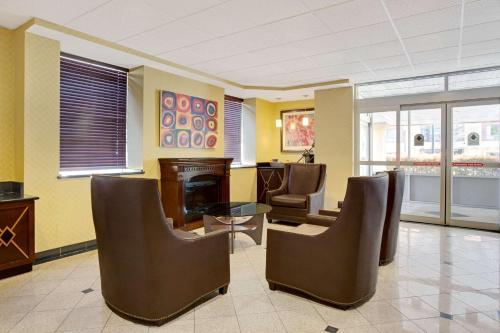 Days Inn by Wyndham Silver Spring – Photos 3