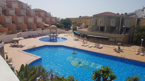 Bazén v ubytování Apartamento Orlando - Costa Adeje nebo v jeho okolí