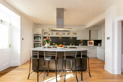 Dapur atau dapur kecil di Sea Breeze - Donnini Apartments